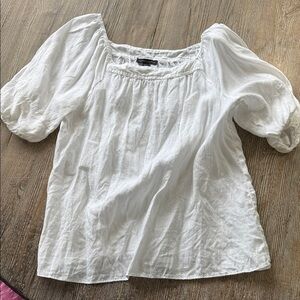 DO NOT BUY READ COMMENTS Saks Fifth Avenue White Puff Sleeve Women's Top